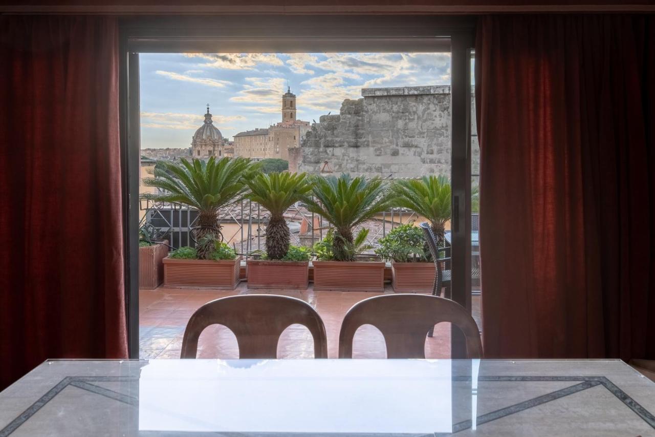 Iflat Incredible View Of The Roman Forum Luaran gambar